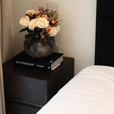 Superlative Skyline Apartment, Mercury Tower Appartamento