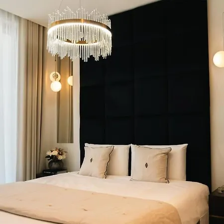 Superlative Skyline Apartment, Mercury Tower Appartamento